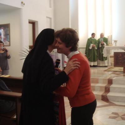 23 ianuarie: Iaşi: Liturghie de mulţumire pentru cei 15 ani ai prezenţei sorei Serena Ciserani în România