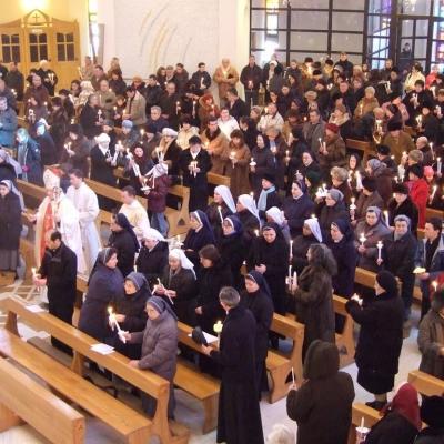 2 februarie: Iaşi: Ziua Persoanelor Consacrate
