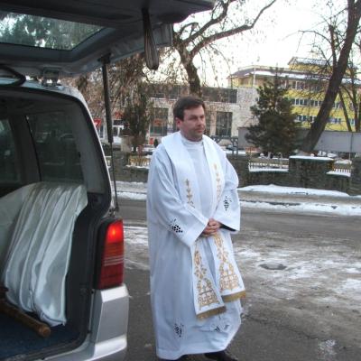 3 februarie: Siret: Vizita icoanei preasfintei Fecioare Maria de la Cacica. Ziua I