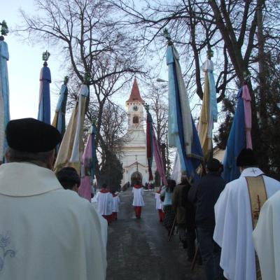 3 februarie: Siret: Vizita icoanei preasfintei Fecioare Maria de la Cacica. Ziua I