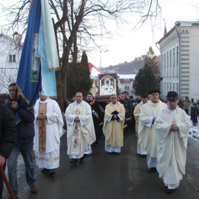 3 februarie: Siret: Vizita icoanei preasfintei Fecioare Maria de la Cacica. Ziua I