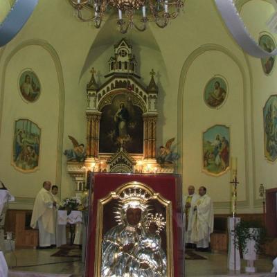 3 februarie: Siret: Vizita icoanei preasfintei Fecioare Maria de la Cacica. Ziua I