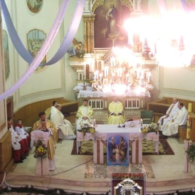 3 februarie: Siret: Vizita icoanei preasfintei Fecioare Maria de la Cacica. Ziua I