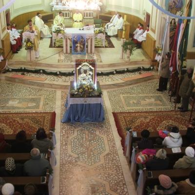 3 februarie: Siret: Vizita icoanei preasfintei Fecioare Maria de la Cacica. Ziua I
