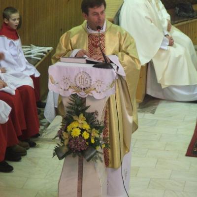 3 februarie: Siret: Vizita icoanei preasfintei Fecioare Maria de la Cacica. Ziua I