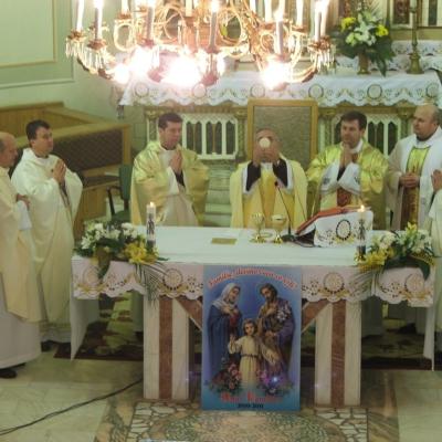 3 februarie: Siret: Vizita icoanei preasfintei Fecioare Maria de la Cacica. Ziua I