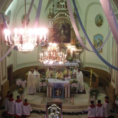 3 februarie: Siret: Vizita icoanei preasfintei Fecioare Maria de la Cacica. Ziua I