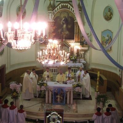 3 februarie: Siret: Vizita icoanei preasfintei Fecioare Maria de la Cacica. Ziua I