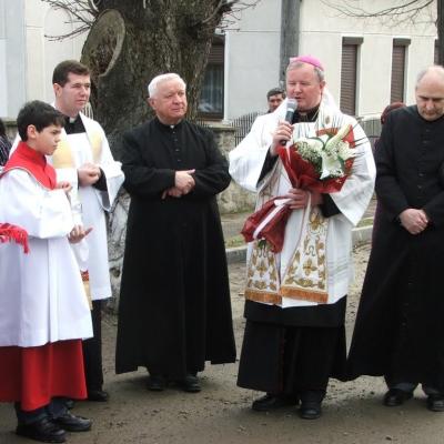 6 februarie: Siret: Întâlnirea persoanelor consacrate din zona Suceava şi ultima zi de prezenţă a icoanei de la Cacica