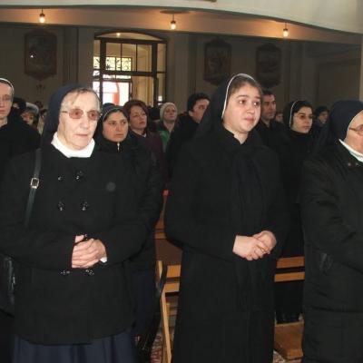 6 februarie: Siret: Întâlnirea persoanelor consacrate din zona Suceava şi ultima zi de prezenţă a icoanei de la Cacica