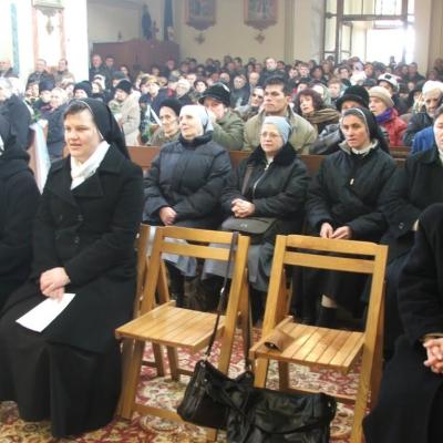 6 februarie: Siret: Întâlnirea persoanelor consacrate din zona Suceava şi ultima zi de prezenţă a icoanei de la Cacica