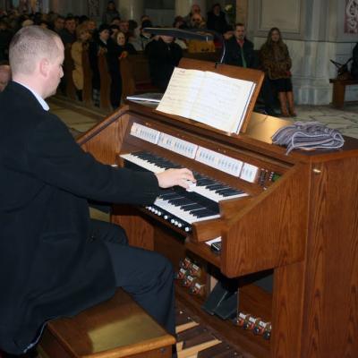 6 februarie: Suceava: Sfinţirea noii orgi (foto: Eduard Lucaci)