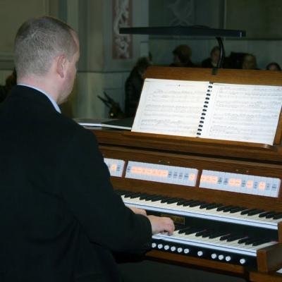 6 februarie: Suceava: Sfinţirea noii orgi (foto: Eduard Lucaci)
