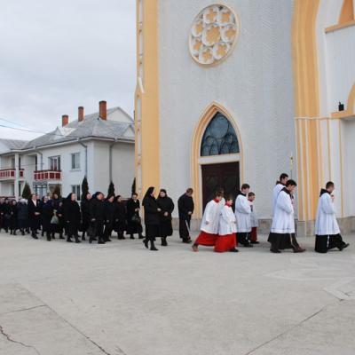 6 februarie: Adjudeni: Întâlnirea persoanelor consacrate pe zona Roman