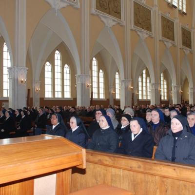 6 februarie: Adjudeni: Întâlnirea persoanelor consacrate pe zona Roman