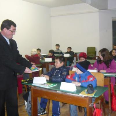 19 februarie: Iaşi: Etapa judeţeană a concursului "Lumină din lumină"