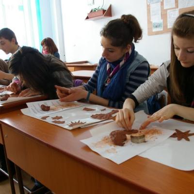 25-27 februarie: Bacău: Festivalul Naţional "Ziua Gândului"