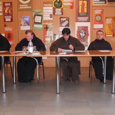 1 martie: Roman: Masa rotundă "Aspecte filosofico-teologice în gândirea franciscană"