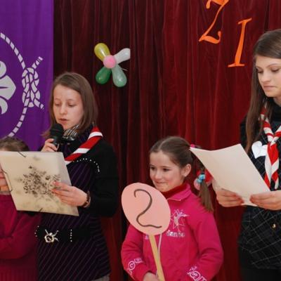 6 martie: Pildeşti: Ziua Mamei organizată de cercetaşi