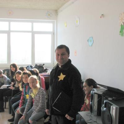 12 martie: Faraoani şi Cleja: Festivalul preadolescenţilor