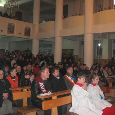 24-27 martie: Moineşti: Adunaţi în jurul icoanei Maicii Domnului din Cacica