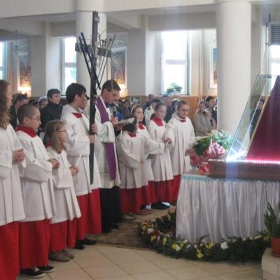 24-27 martie: Moineşti: Adunaţi în jurul icoanei Maicii Domnului din Cacica