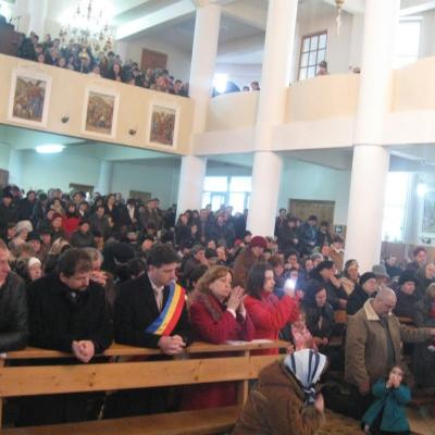 24-27 martie: Moineşti: Adunaţi în jurul icoanei Maicii Domnului din Cacica