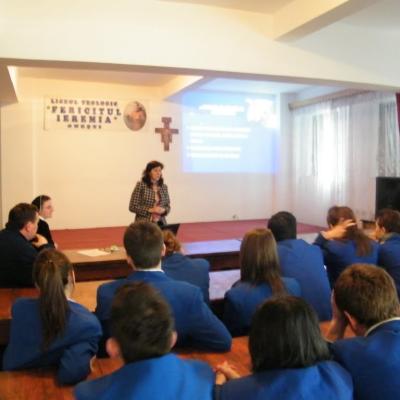 30 martie: Oneşti: Activităţi în timpul Postului Mare la Liceul Teologic "Fericitul Ieremia"