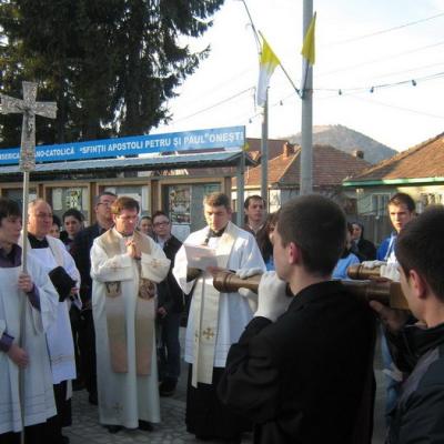 31 martie - 3 aprilie: Oneşti: Misiuni populare şi Peregrinatio Mariae
