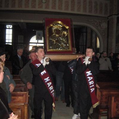 31 martie - 3 aprilie: Oneşti: Misiuni populare şi Peregrinatio Mariae