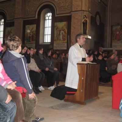 31 martie - 3 aprilie: Oneşti: Misiuni populare şi Peregrinatio Mariae