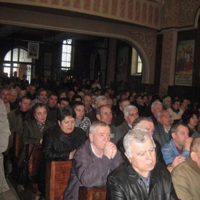 31 martie - 3 aprilie: Oneşti: Misiuni populare şi Peregrinatio Mariae