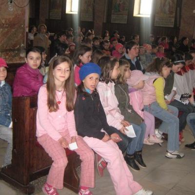 31 martie - 3 aprilie: Oneşti: Misiuni populare şi Peregrinatio Mariae