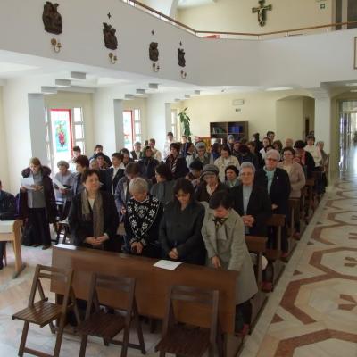 2 aprilie: Iaşi: Întâlnirea naţională de primavară a terezinelor din România