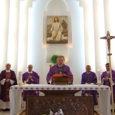 2 aprilie: Iaşi: Întâlnirea naţională de primavară a terezinelor din România