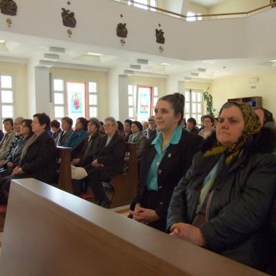 2 aprilie: Iaşi: Întâlnirea naţională de primavară a terezinelor din România
