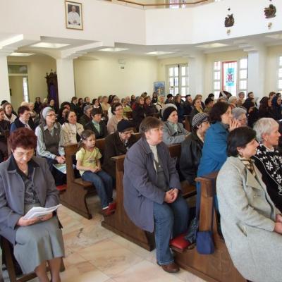 2 aprilie: Iaşi: Întâlnirea naţională de primavară a terezinelor din România