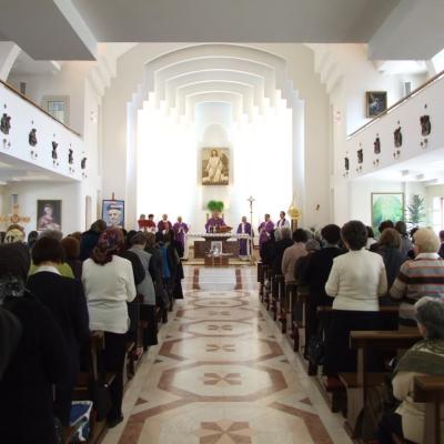 2 aprilie: Iaşi: Întâlnirea naţională de primavară a terezinelor din România