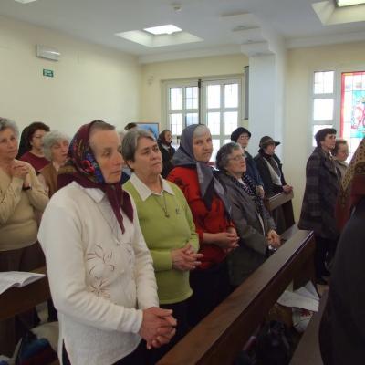 2 aprilie: Iaşi: Întâlnirea naţională de primavară a terezinelor din România