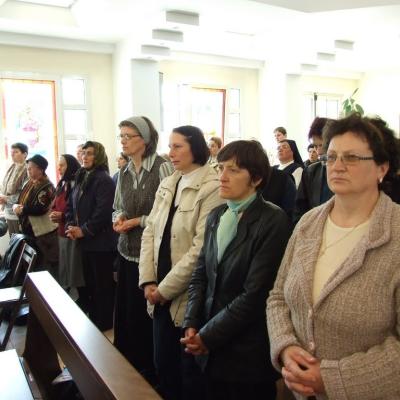 2 aprilie: Iaşi: Întâlnirea naţională de primavară a terezinelor din România