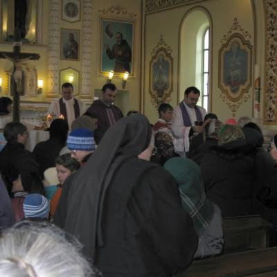 7-10 aprilie: Schineni: Misiuni populare