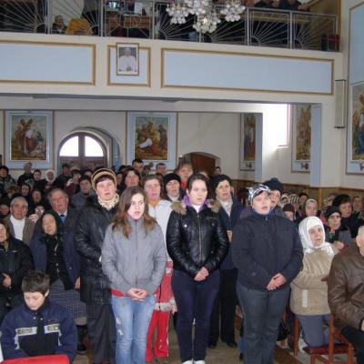 10-13 aprilie: Mogoşeşti-Siret: Toţi copiii se simt bine în preajma mamei