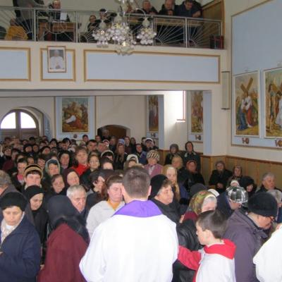 10-13 aprilie: Mogoşeşti-Siret: Toţi copiii se simt bine în preajma mamei