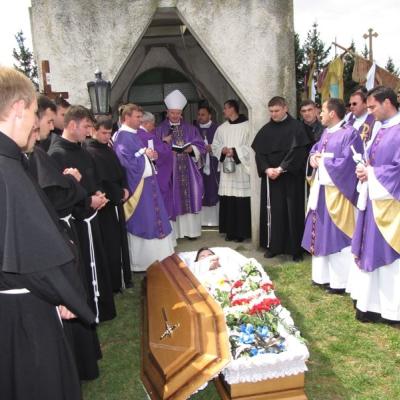 16 aprilie: Barticeşti: Funeraliile părintelui Iosif Blaj, OFMConv.
