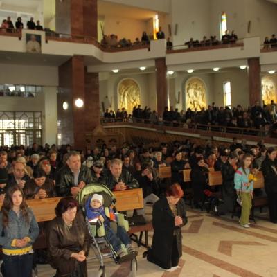 17 aprilie: Bacău: O procesiune specială de Florii