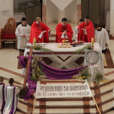 17 aprilie: Bacău: O procesiune specială de Florii