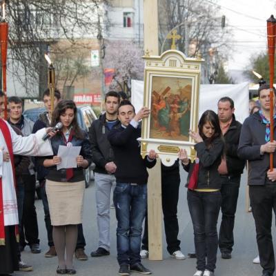 17 aprilie: Bacău: O procesiune specială de Florii