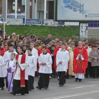 17 aprilie: Bacău: O procesiune specială de Florii