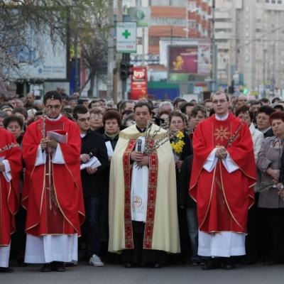 17 aprilie: Bacău: O procesiune specială de Florii