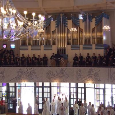 21 aprilie: Iaşi: Liturghia crismei